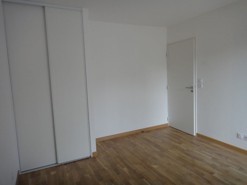 Flat Rue Charles Guillon in Bourg-en-Bresse
