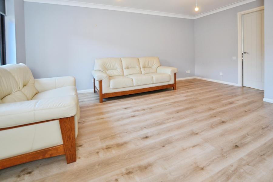 Flat New Orchardfield in City of Edinburgh