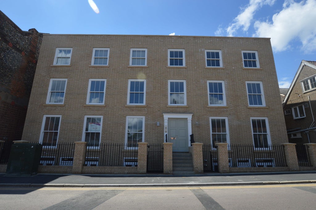 Flat St Andrews Street South in West Suffolk
