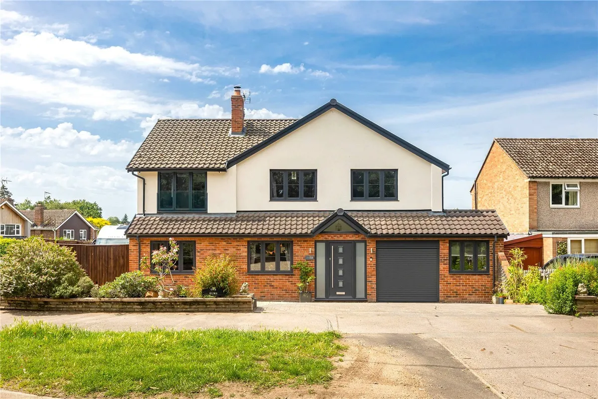House Blounts Court Road in South Oxfordshire