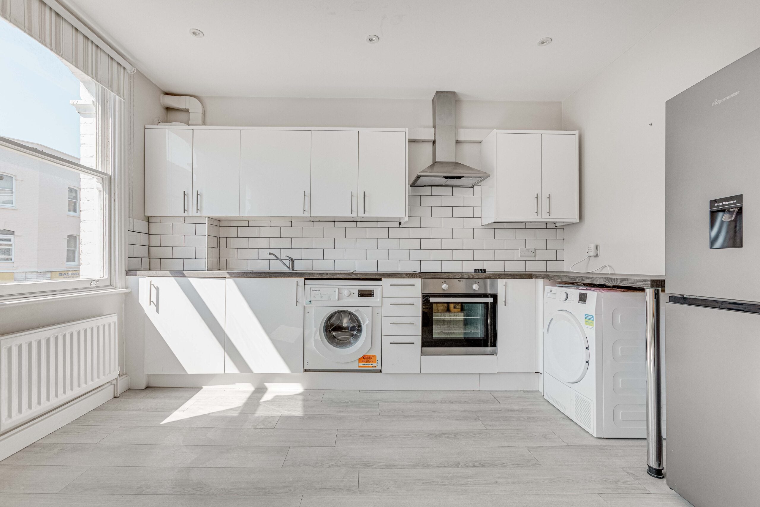 Flat Sherbrooke Road in Greater London