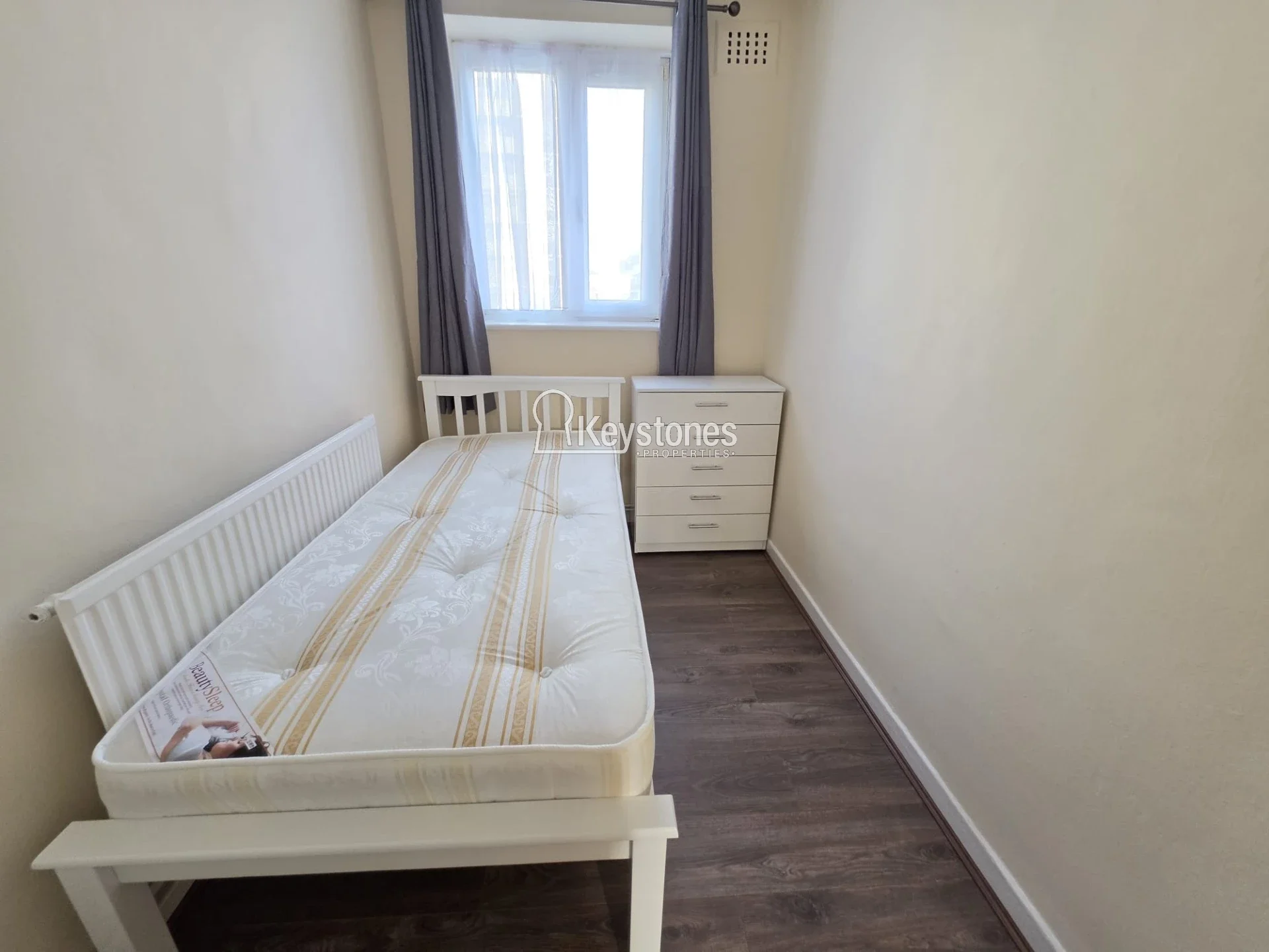 Room Canrobert Street in Greater London