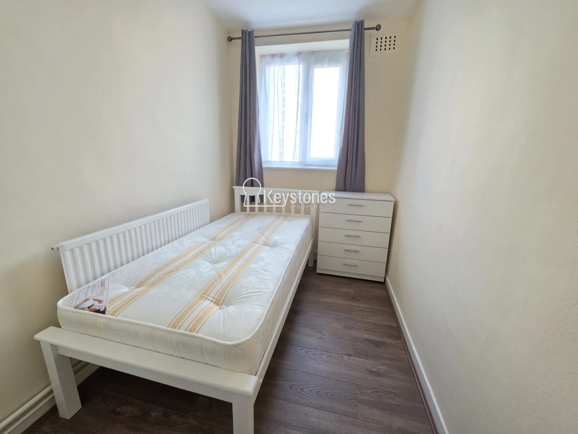 Room Canrobert Street in Greater London