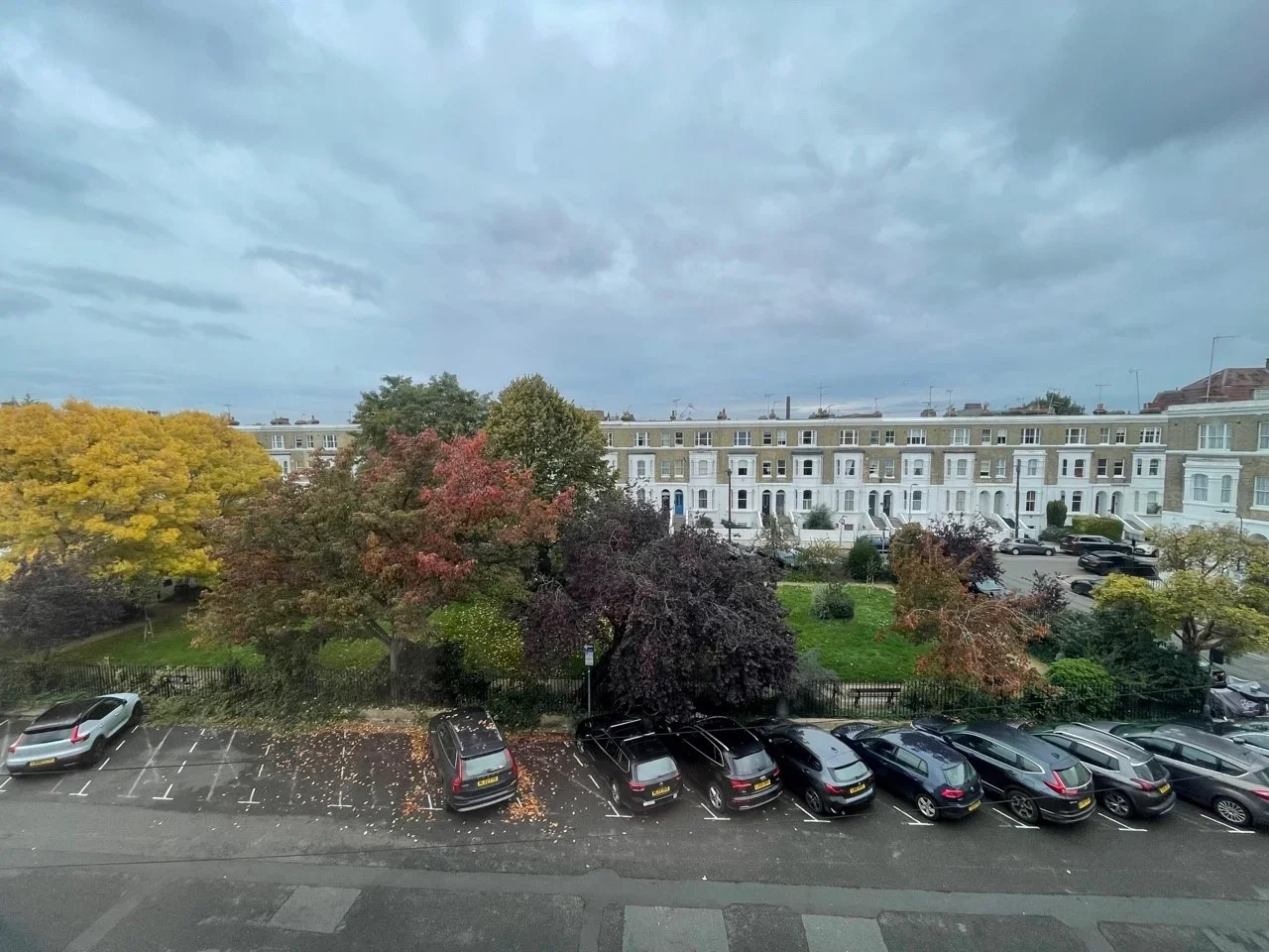 Flat Westcroft Square in Greater London