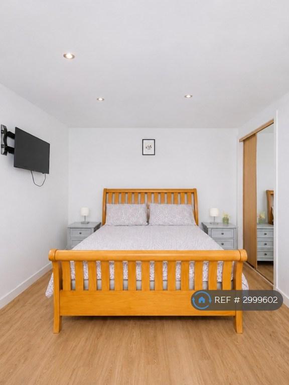 Flat Powis Place in Aberdeen City