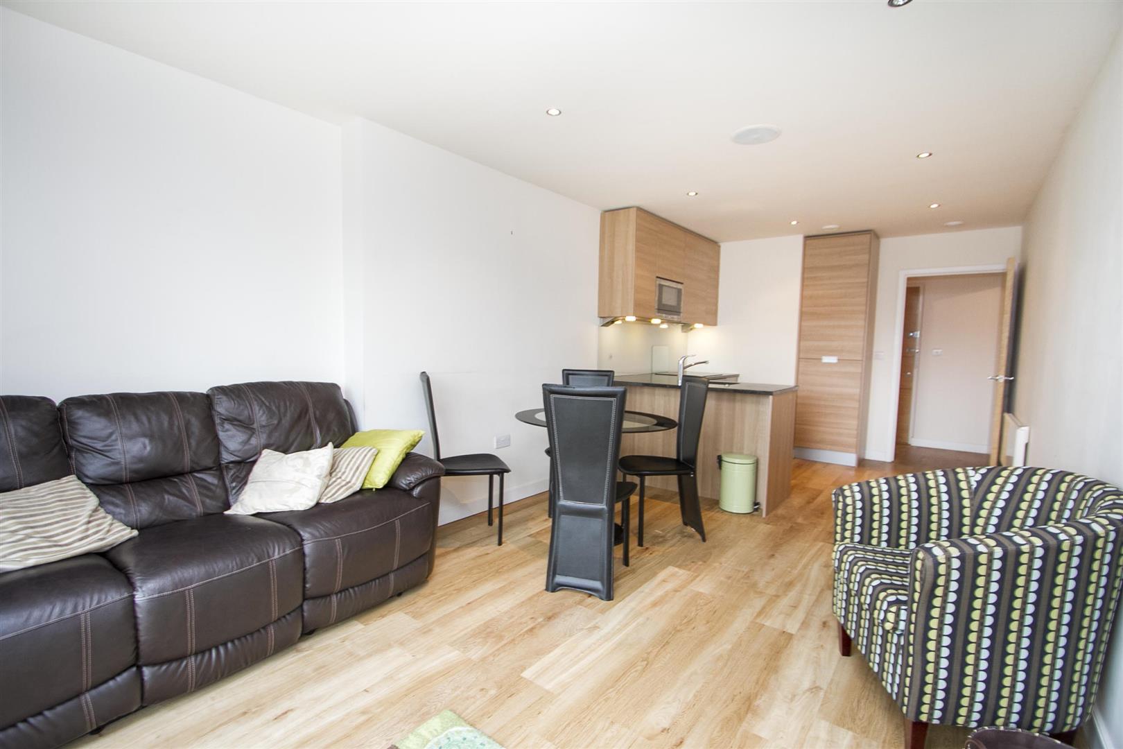 Flat Chancellor Place in Greater London