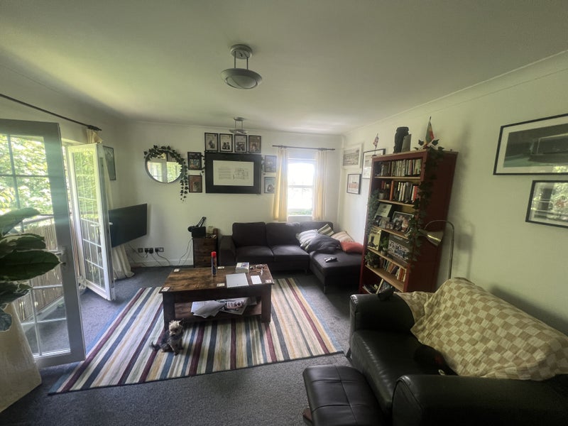 Room Chaplin Close in Salford