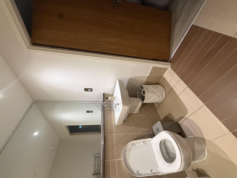 Room Hornbeam Way in Manchester