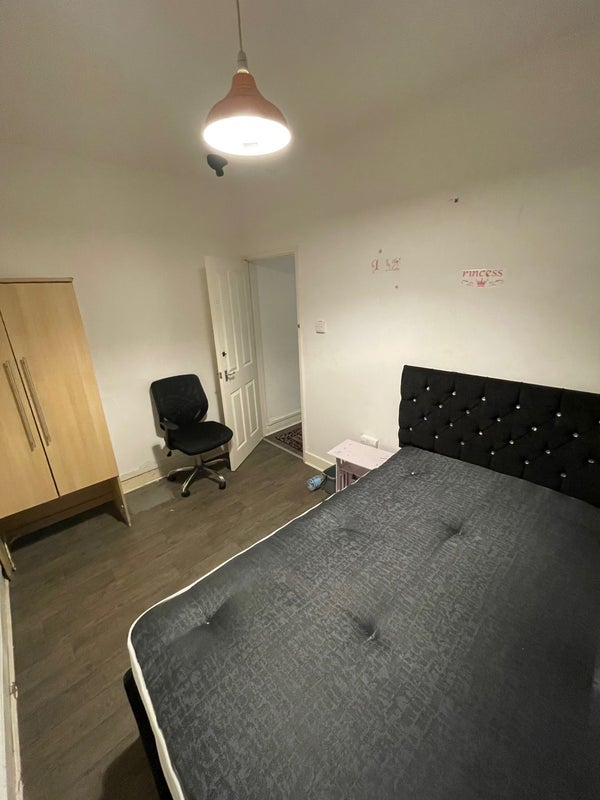Room Page's Walk in Greater London