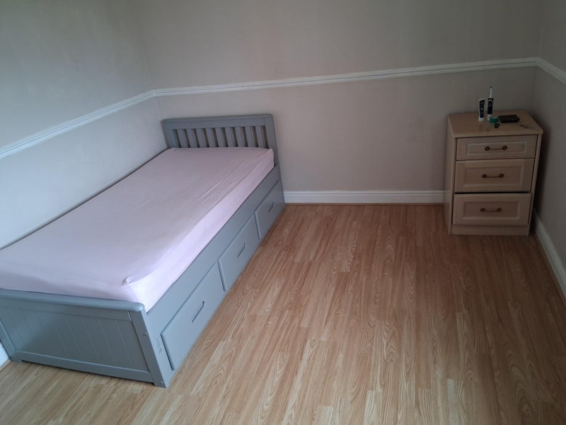 Room Shaw Road in South Kesteven