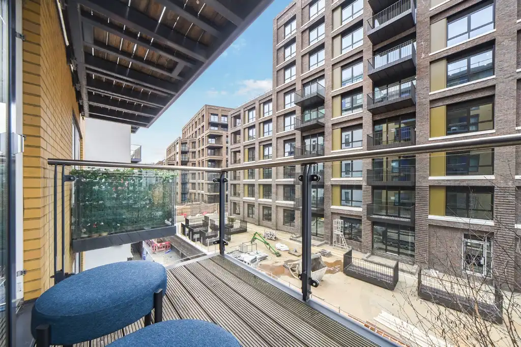 Flat Conington Road in Greater London