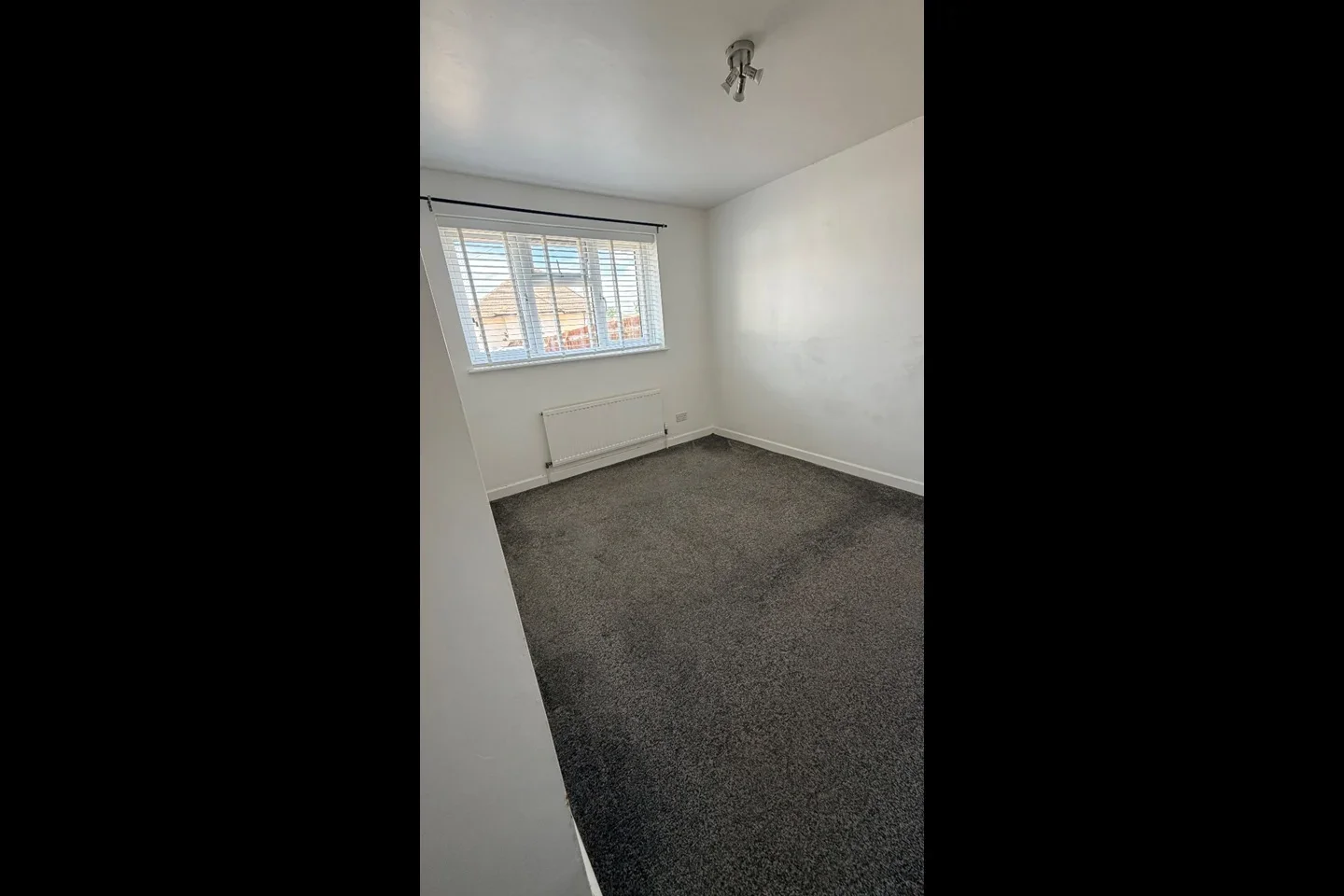 Flat Kellaway Road in Chatham