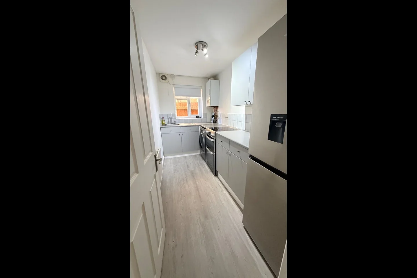 Flat Kellaway Road in Chatham