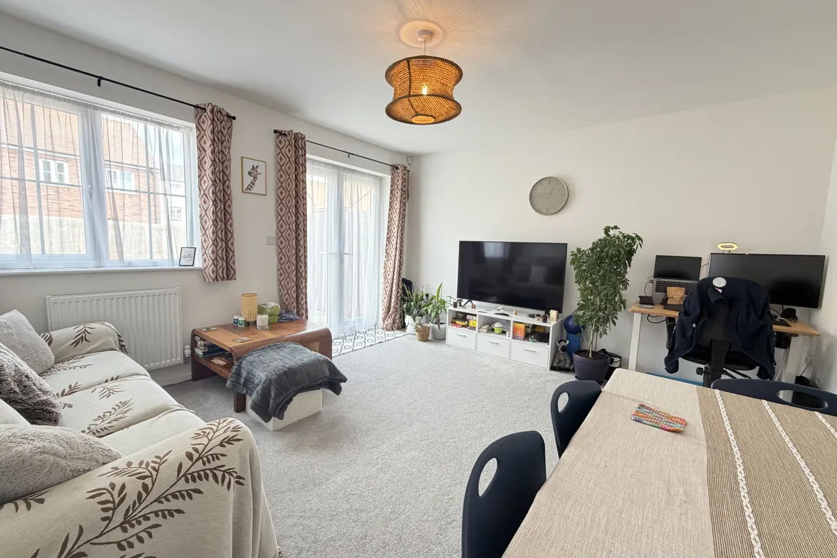 House Trouton Drive in Rugby