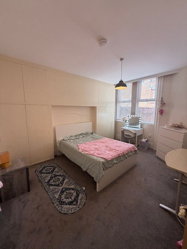 Room Osborne Avenue in Newcastle upon Tyne
