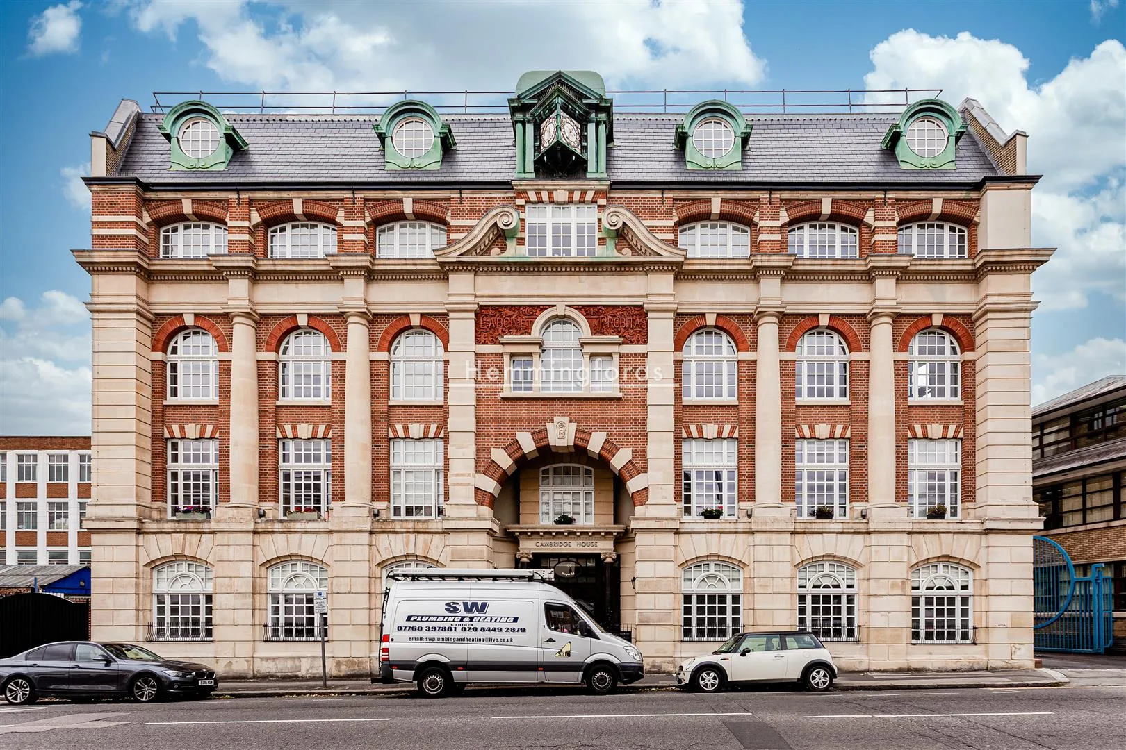 Flat Clarendon Road in Greater London