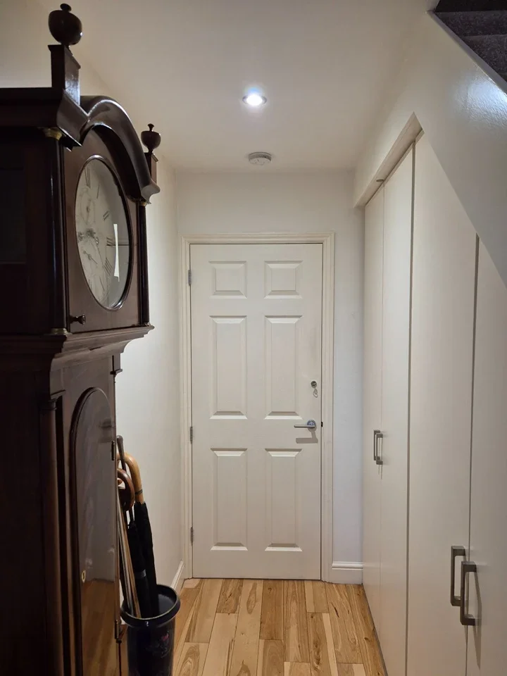 Flat King Charles Walk in Greater London