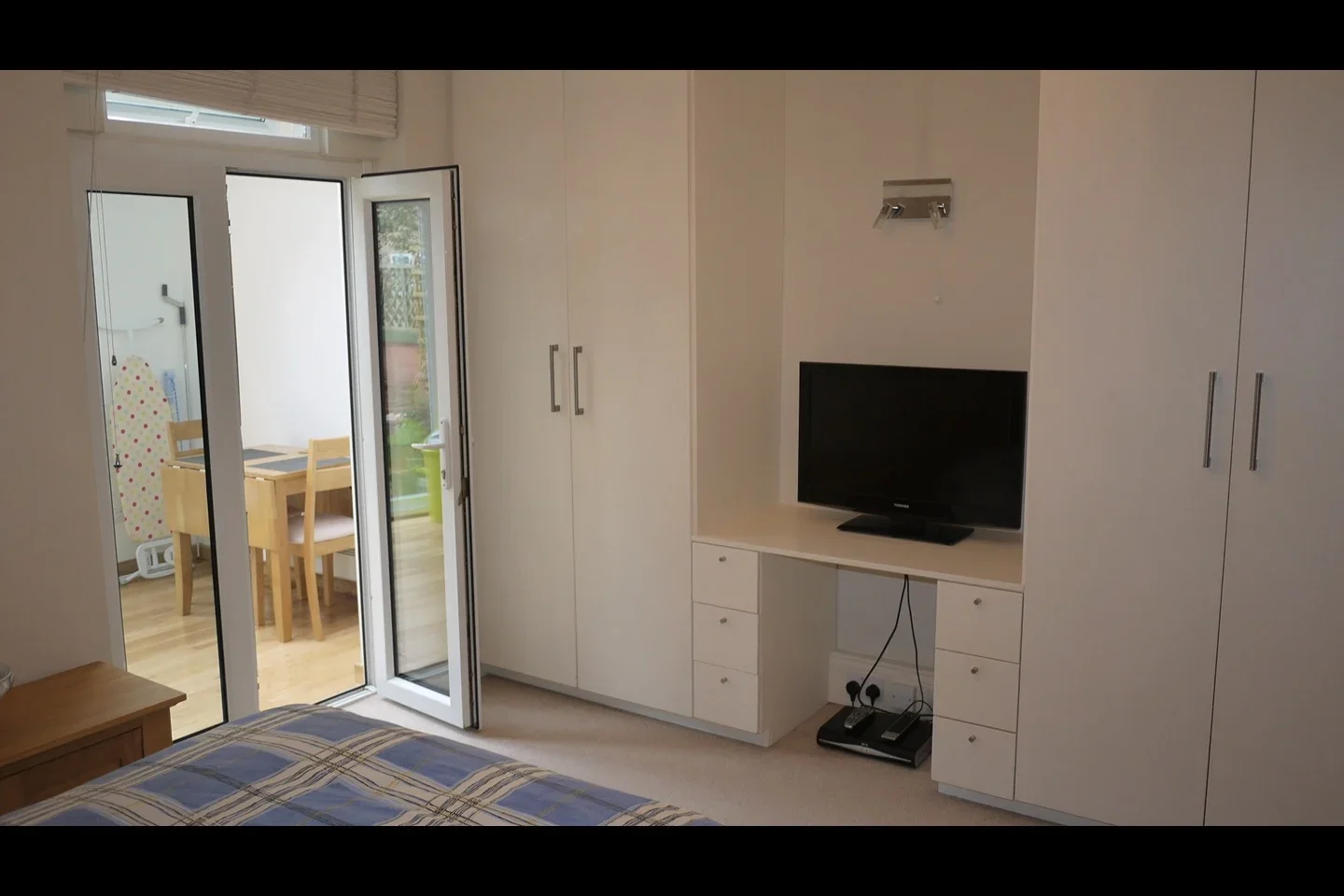 Flat King Charles Walk in Greater London