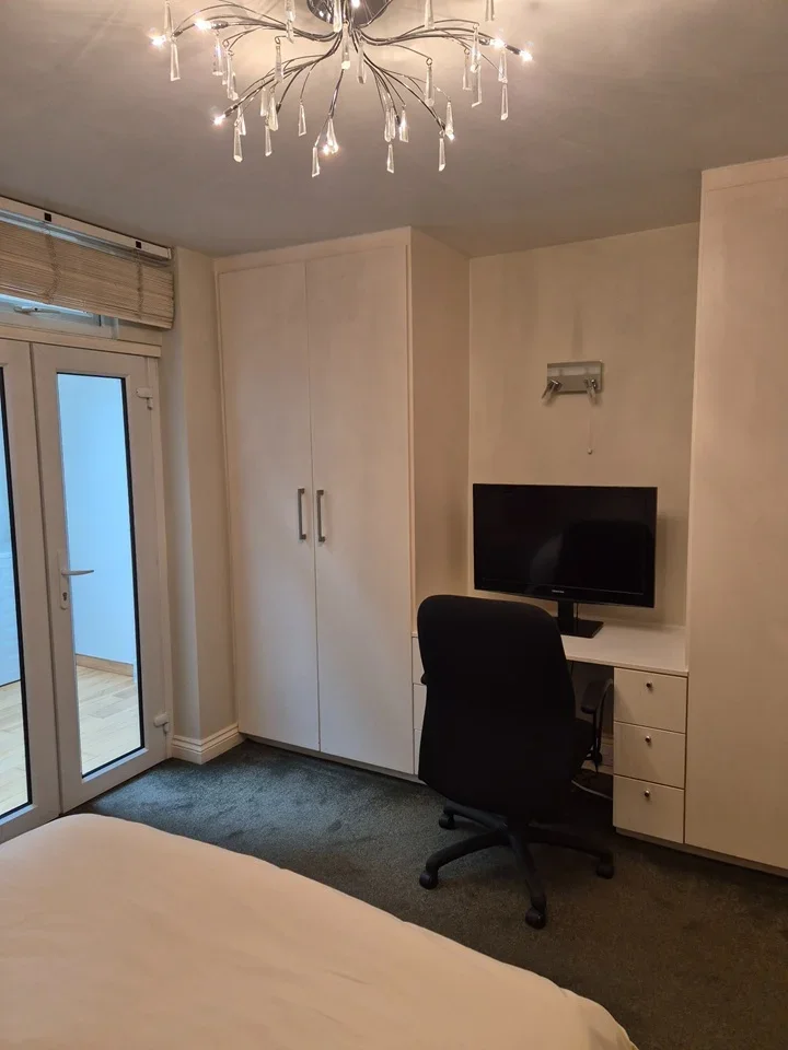 Flat King Charles Walk in Greater London