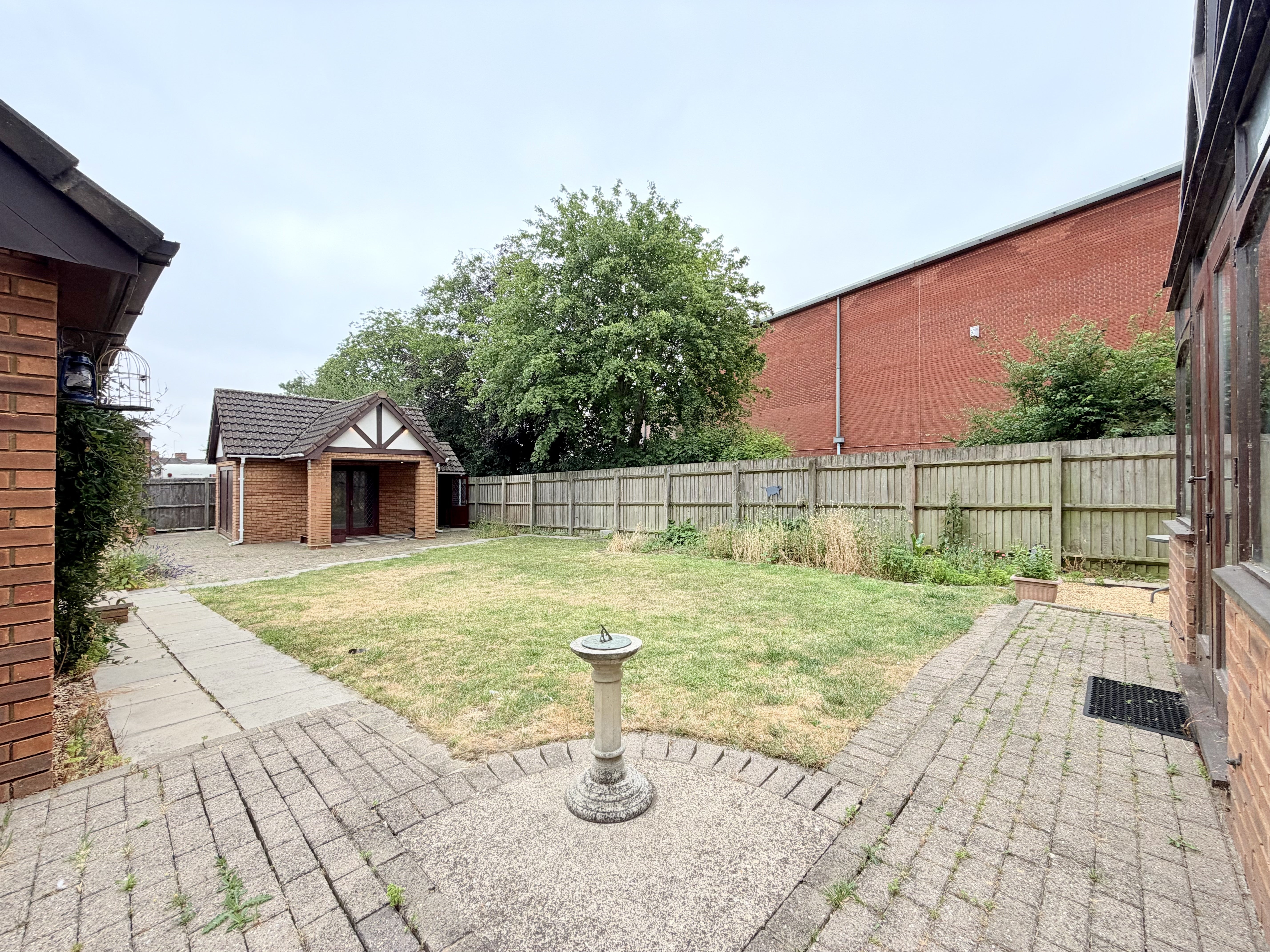 House Millers Close in Rushden