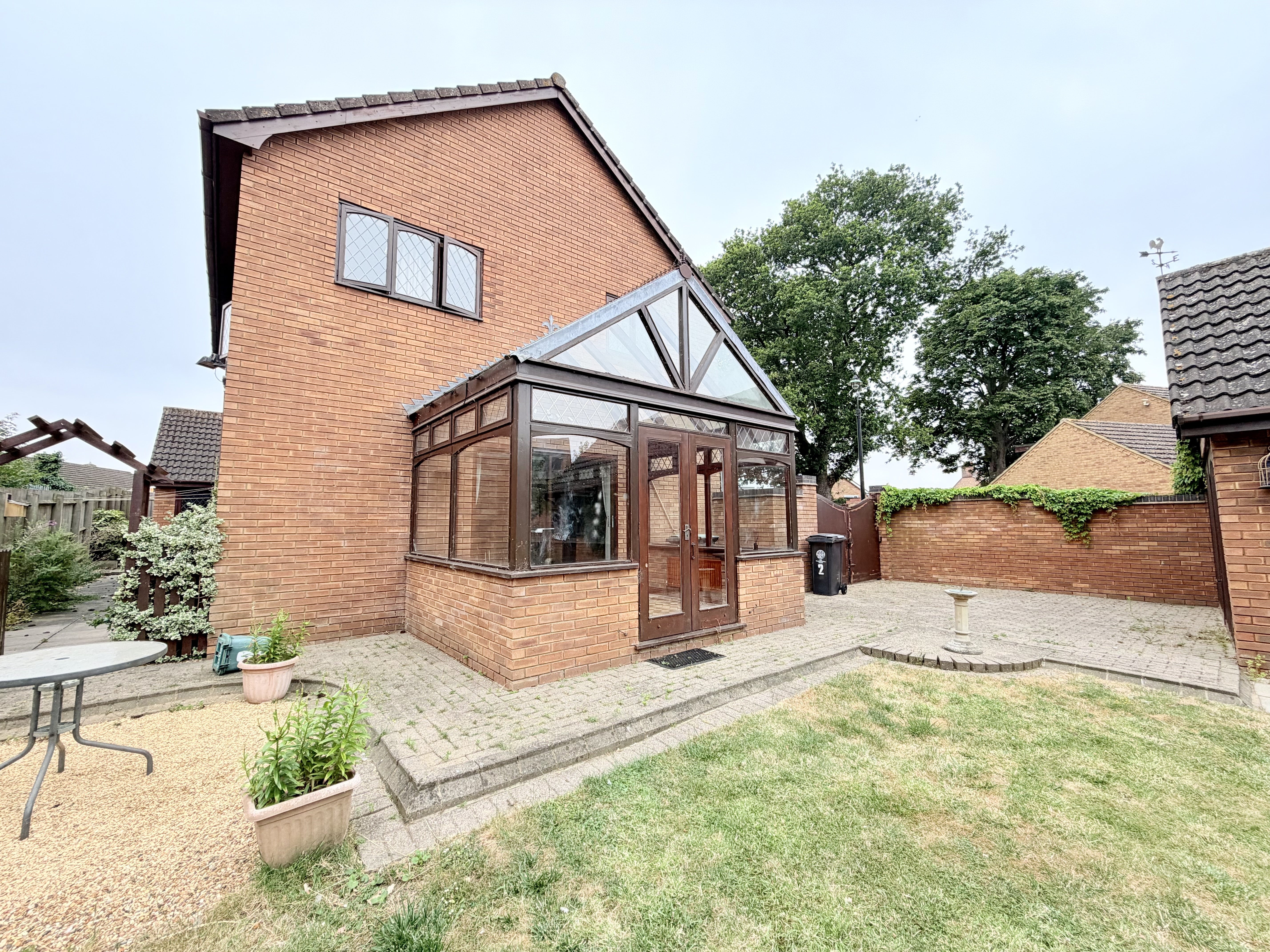 House Millers Close in Rushden