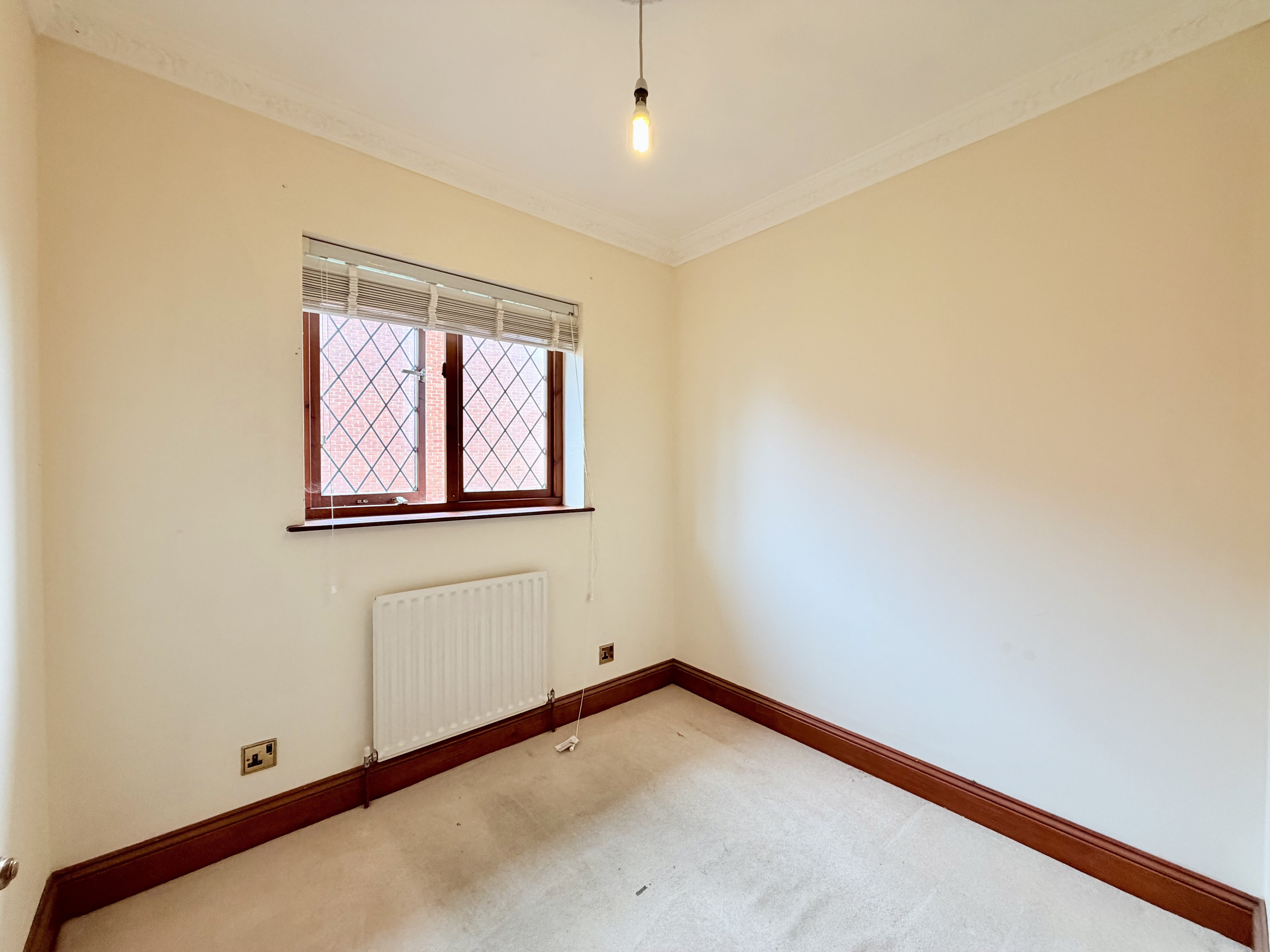 House Millers Close in Rushden