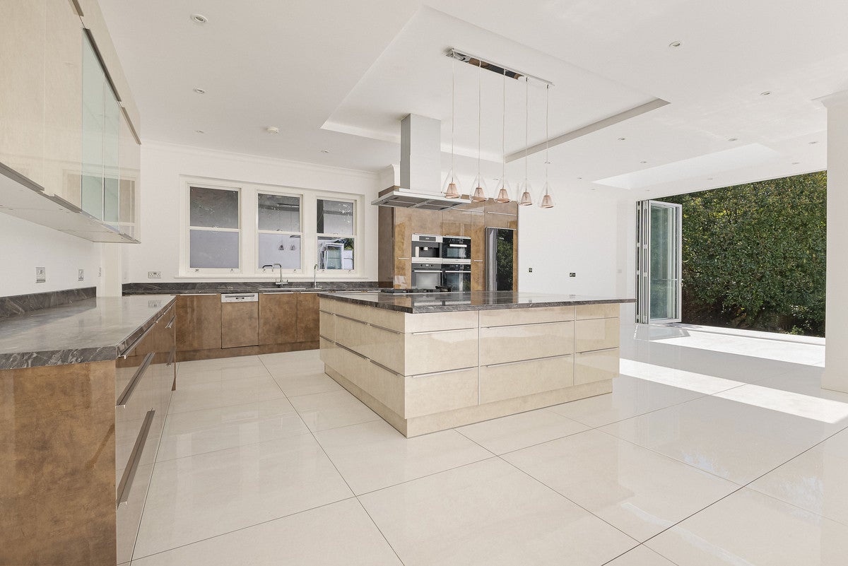 House Links Green Way in Cobham