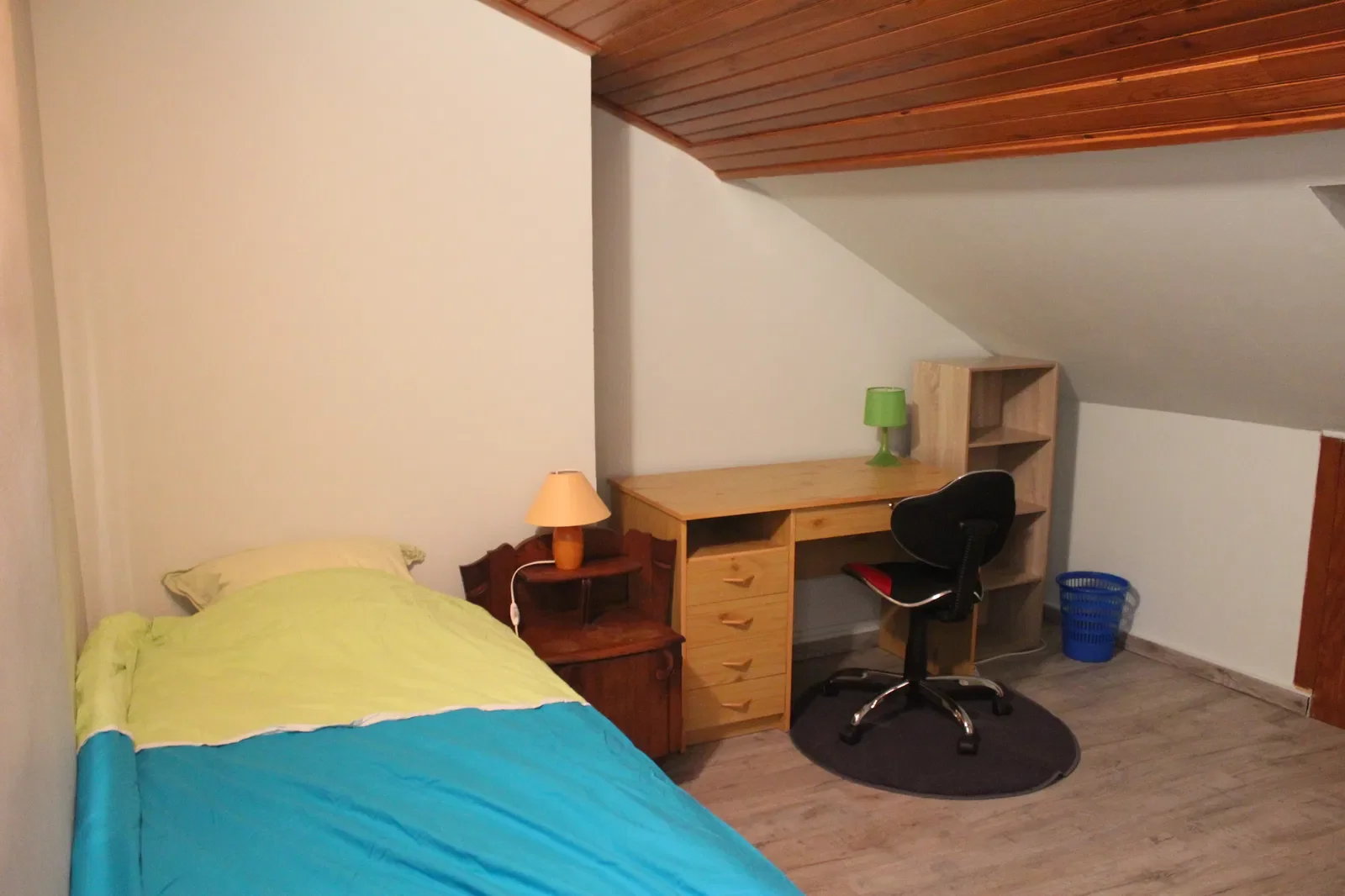Room Rue de Bourgogne in Moulins