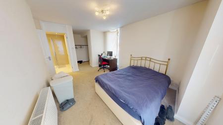 Flat Russell Square in Brighton