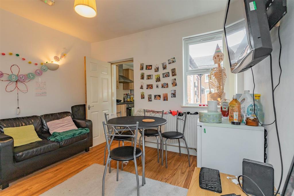 Flat Dawlish Road in Birmingham