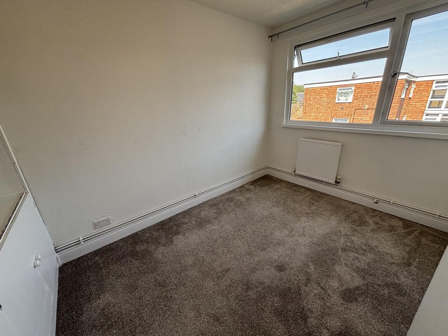 Flat Parchmore Road in Greater London