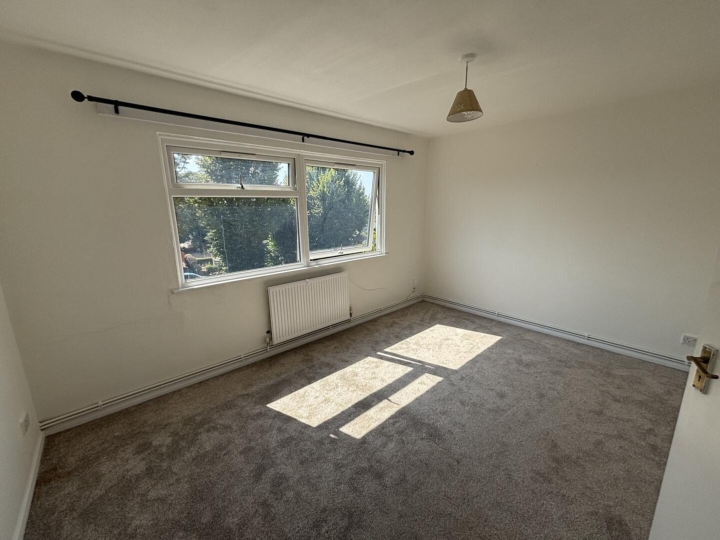 Flat Parchmore Road in Greater London