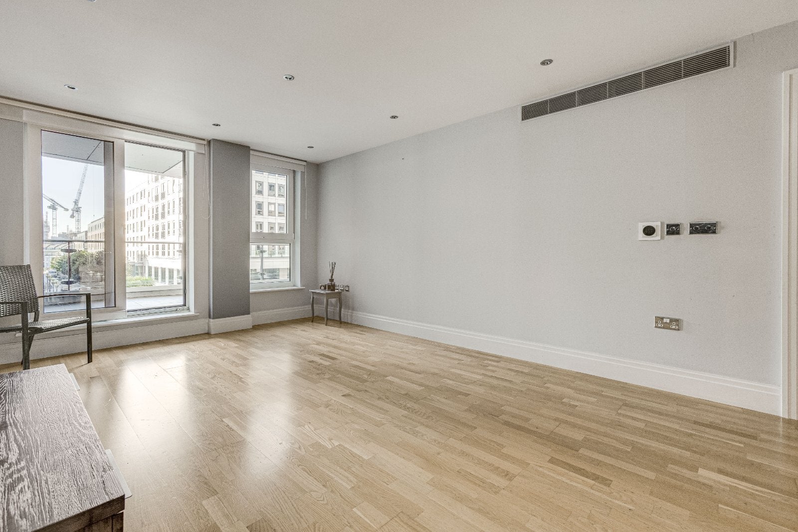 Flat Edenvale Street in Greater London