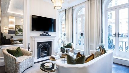 Flat Prince of Wales Terrace in Greater London