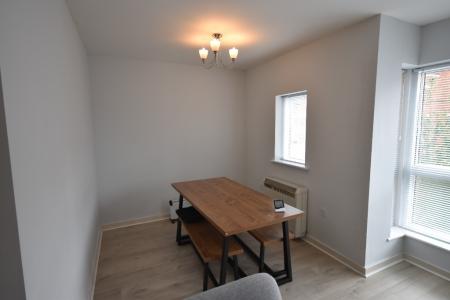 Flat Regent Street in Wrexham