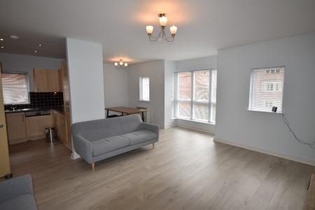 Flat Regent Street in Wrexham