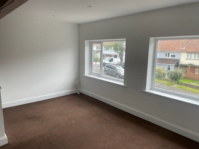 Flat Bekynton Avenue in Wells