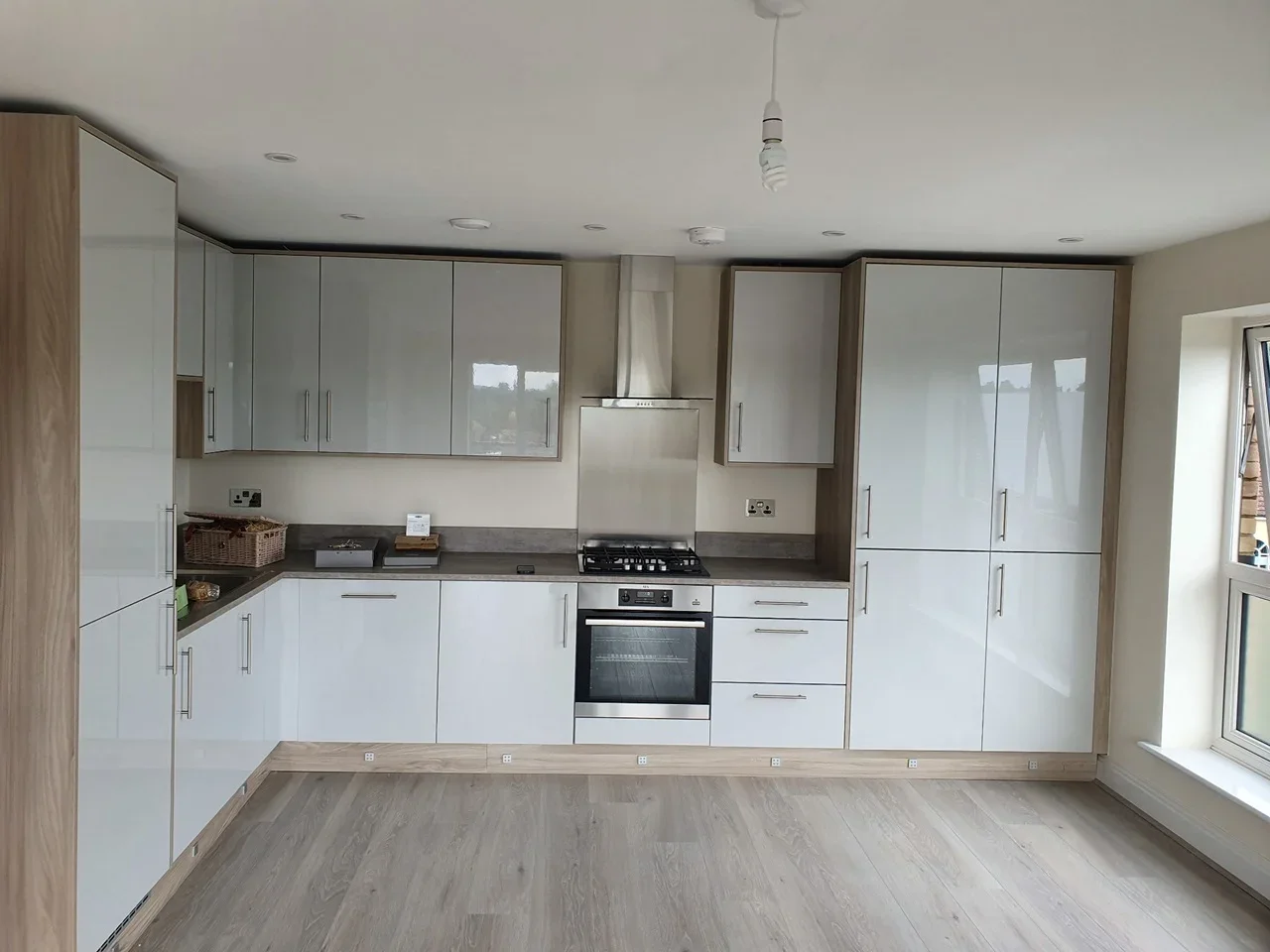 Flat Windsor Road in Slough