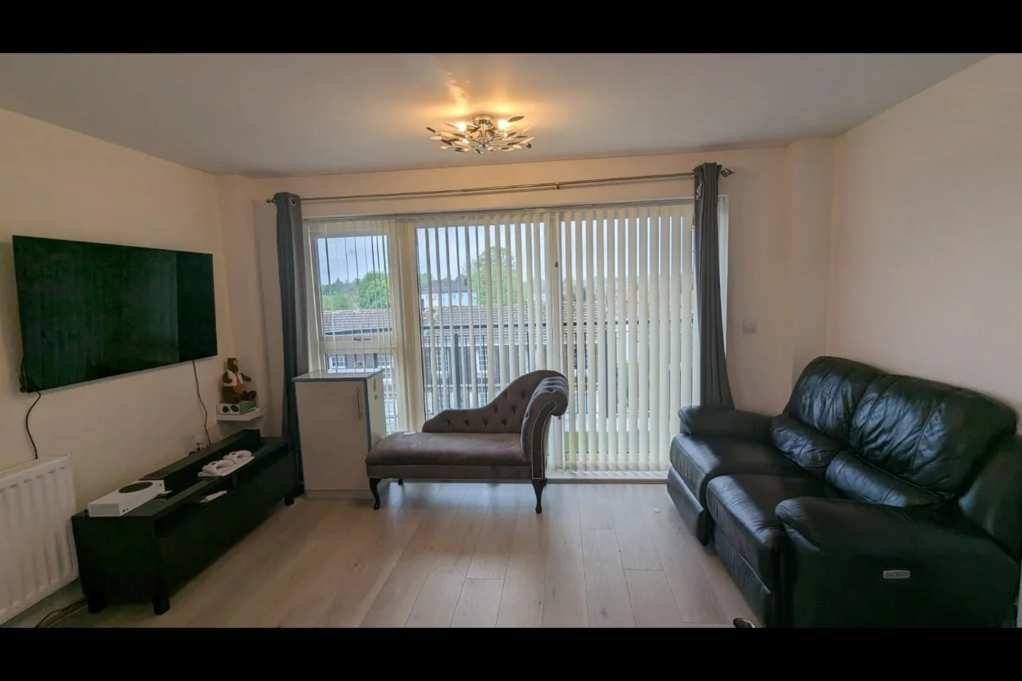 Flat Windsor Road in Slough