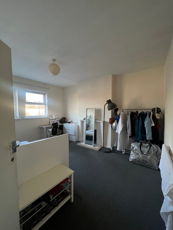 Room Comerford Road in Greater London