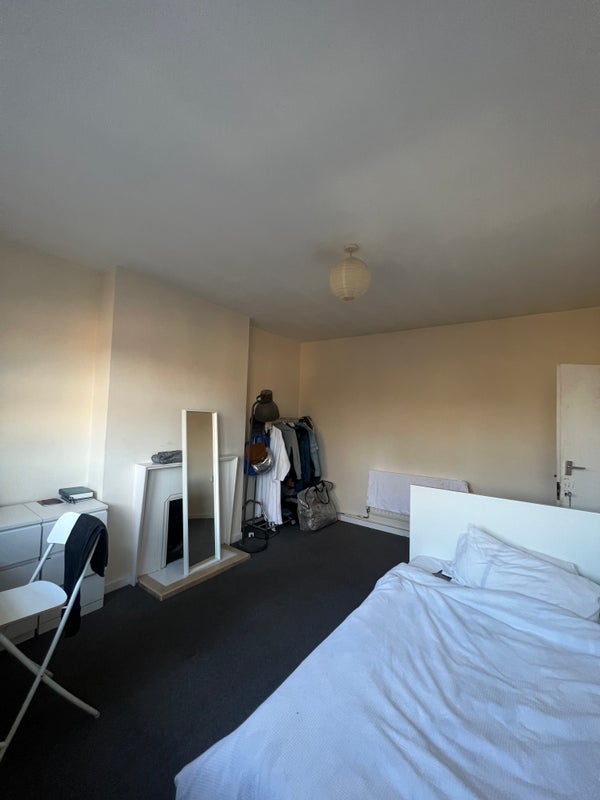 Room Comerford Road in Greater London