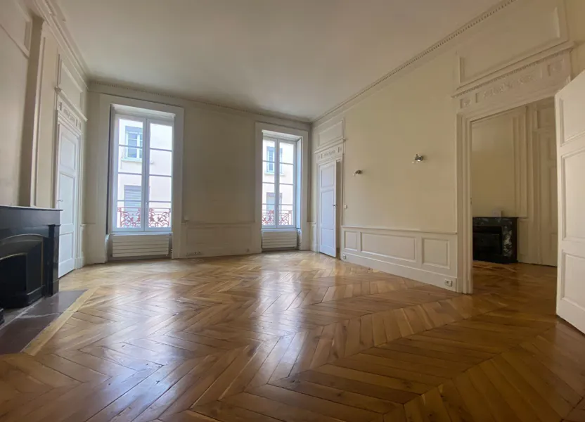 Appartement Place d'Ainay à Lyon