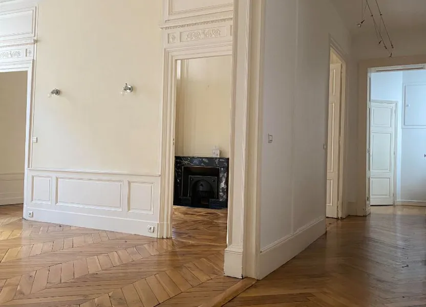 Appartement Place d'Ainay à Lyon