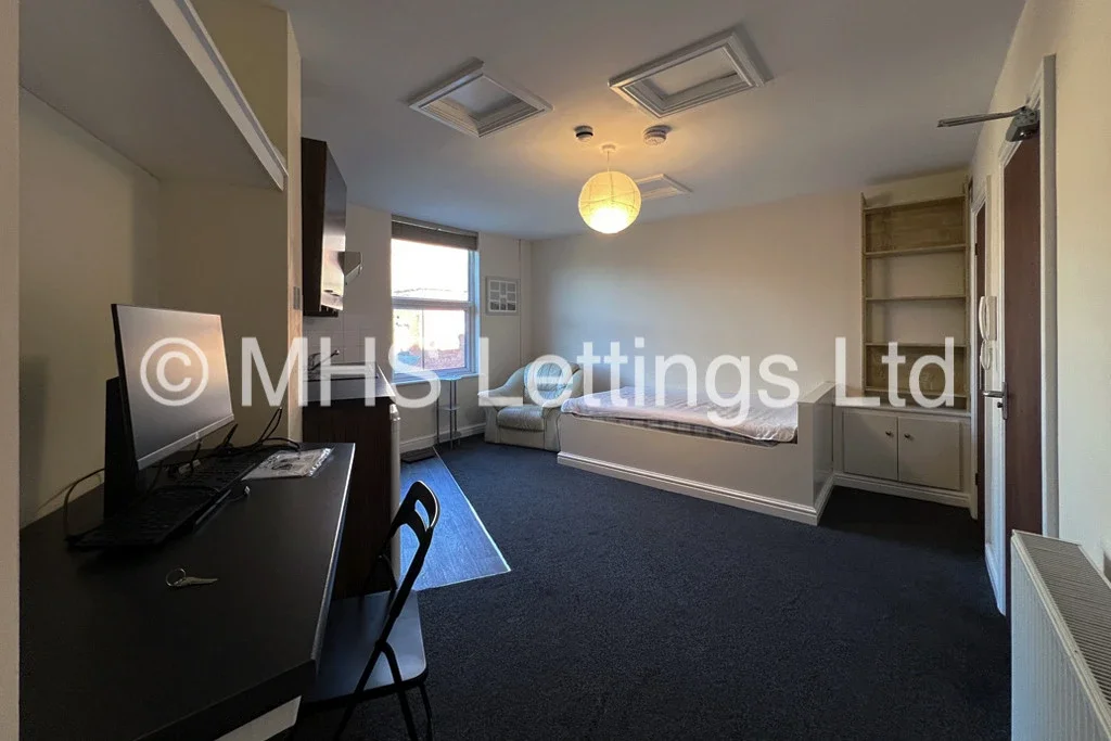 Room Hyde Park Terrace in Leeds
