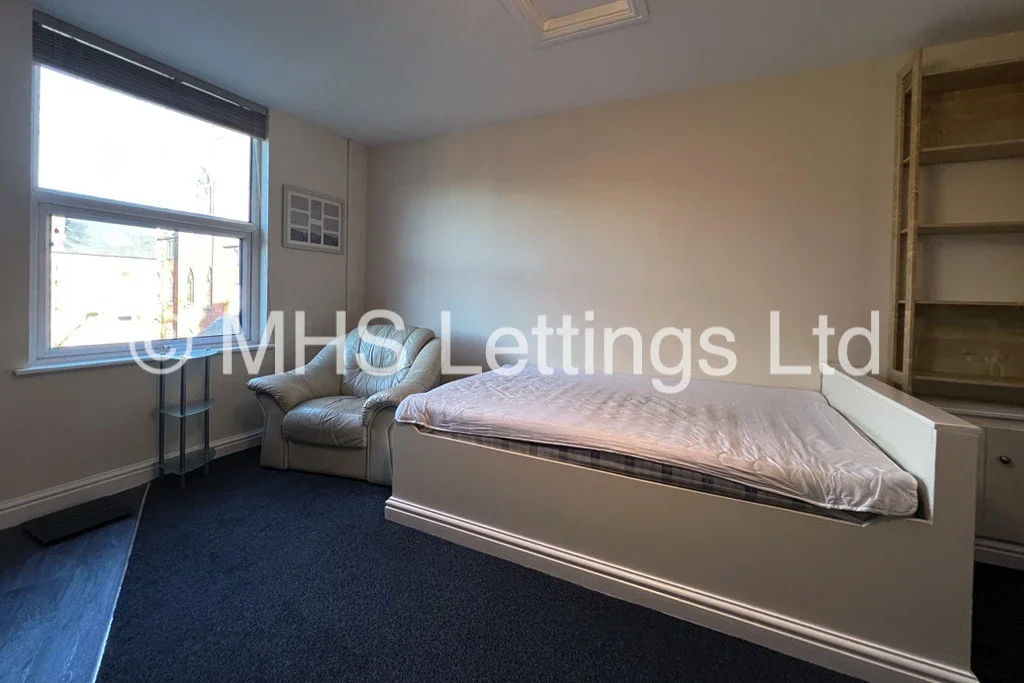 Room Hyde Park Terrace in Leeds