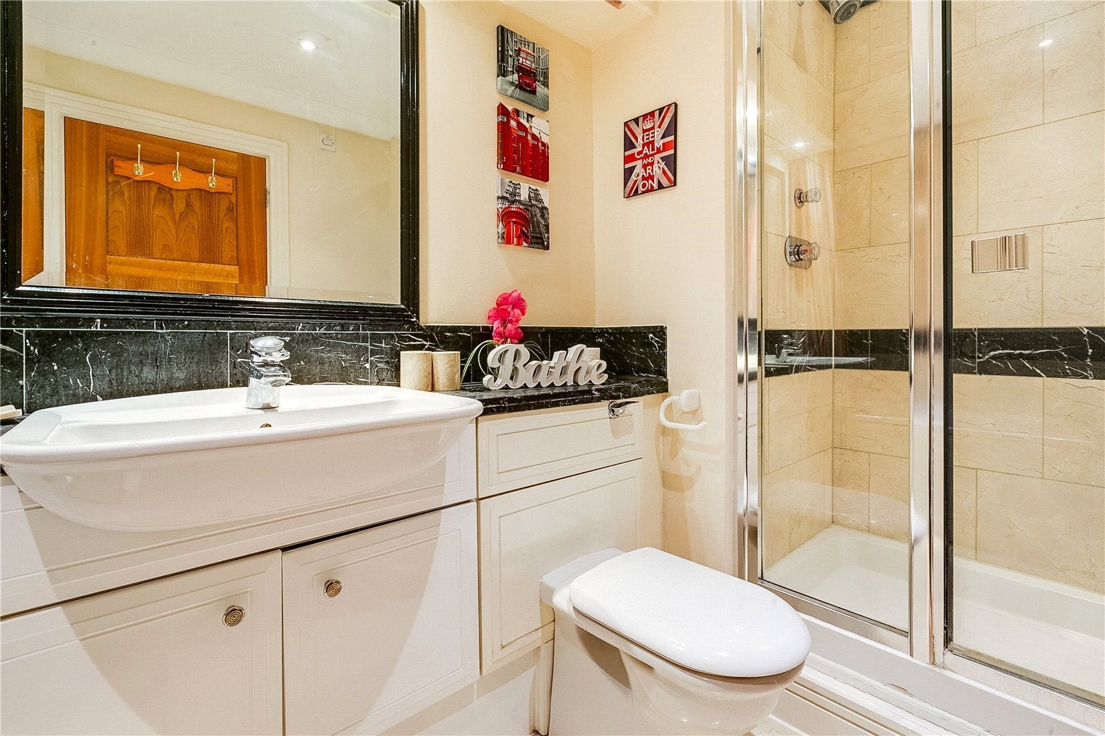 Flat Keble Place in Greater London