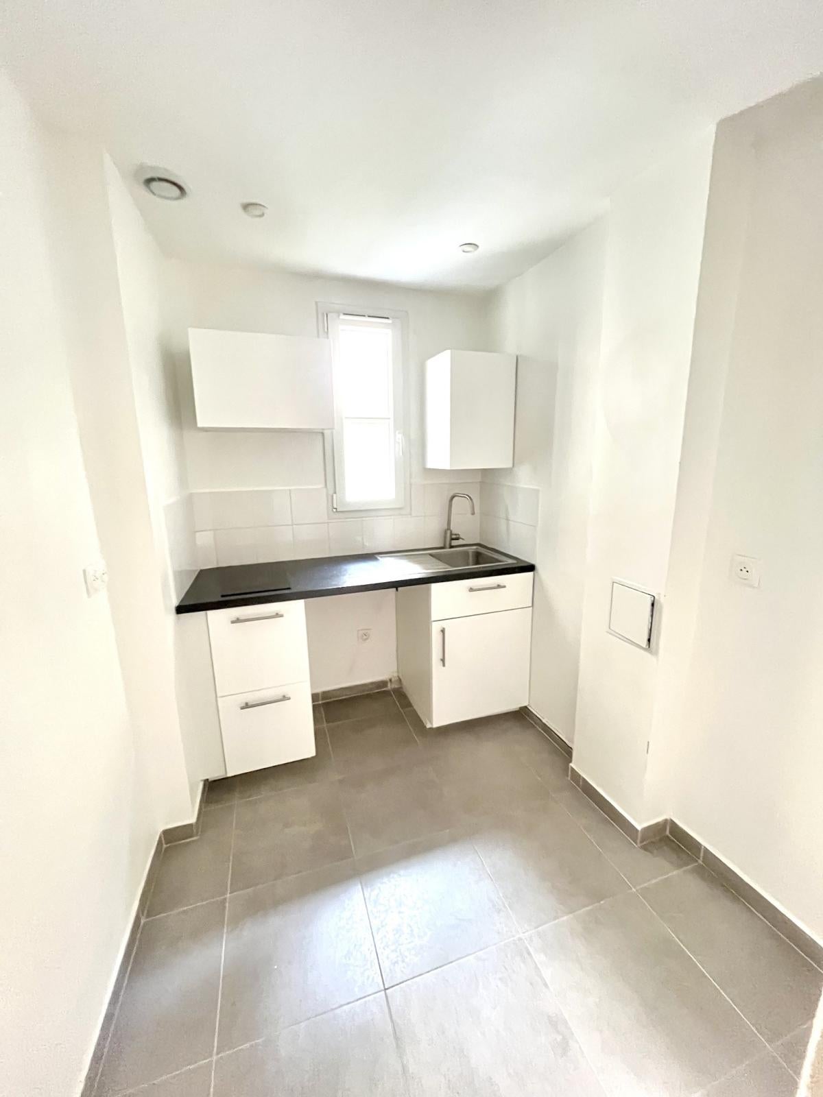 Flat Rue André del Sarte in Paris