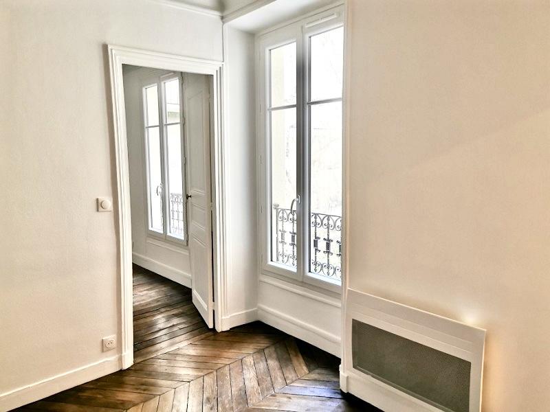 Flat Rue André del Sarte in Paris