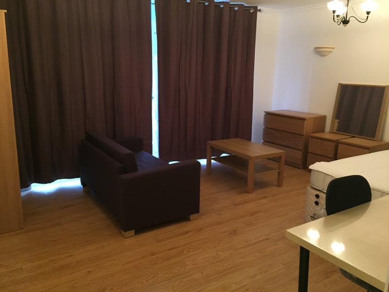 House Alpha Grove in Greater London