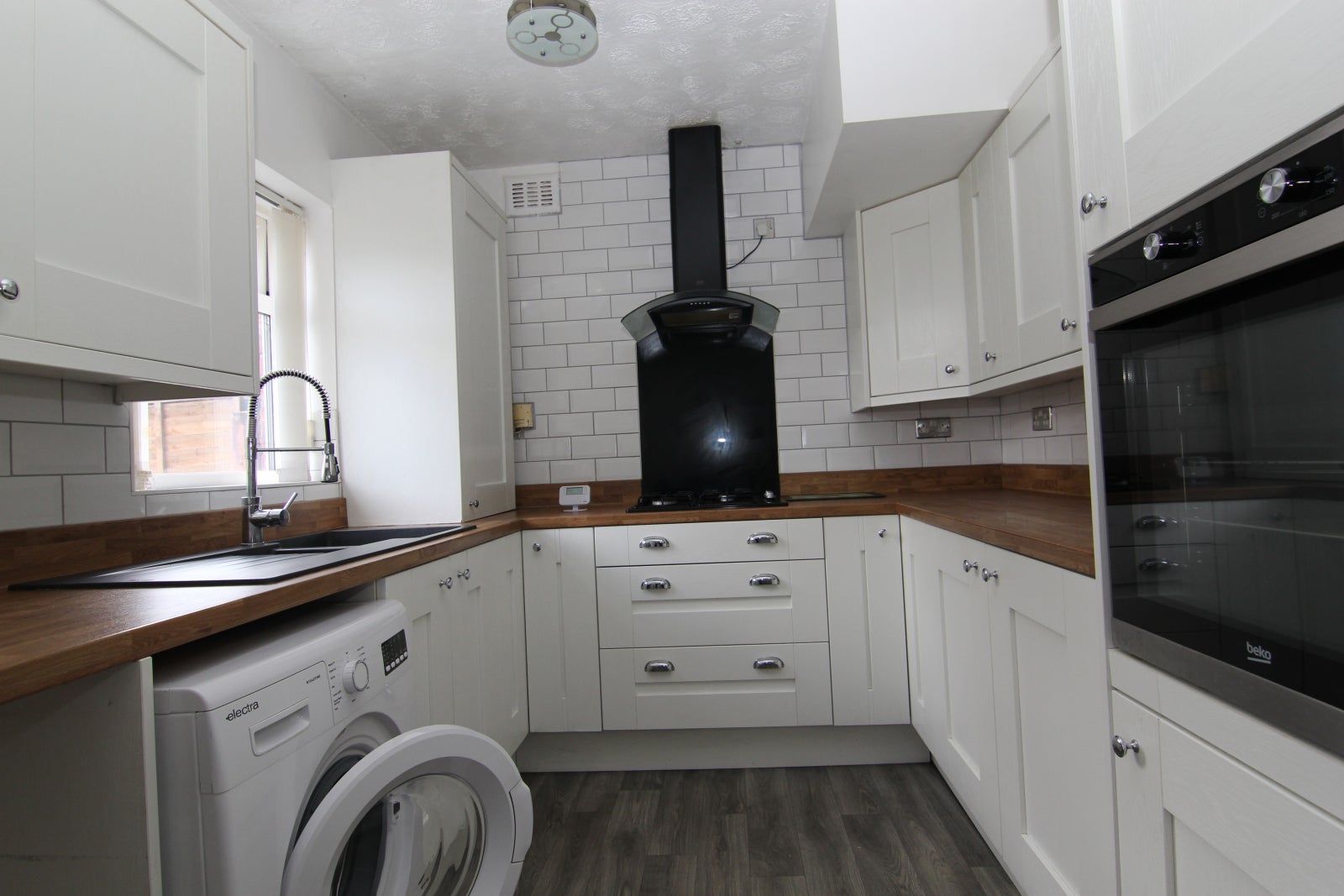 House Greenside Lane in Ashton-under-Lyne